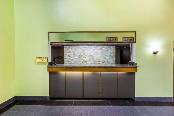 Rodeway Inn Knoxville image 18