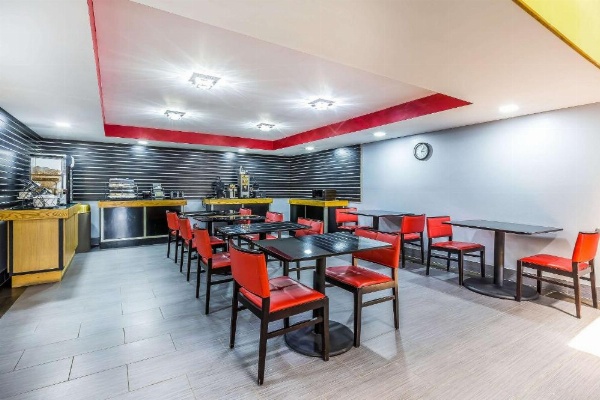 Rodeway Inn Knoxville image 21