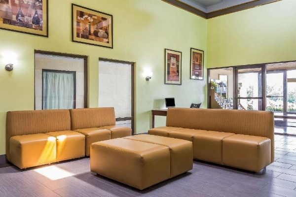 Rodeway Inn Knoxville image 24